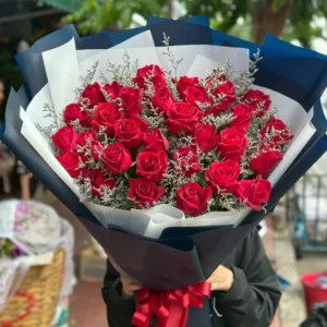 30 Red Roses